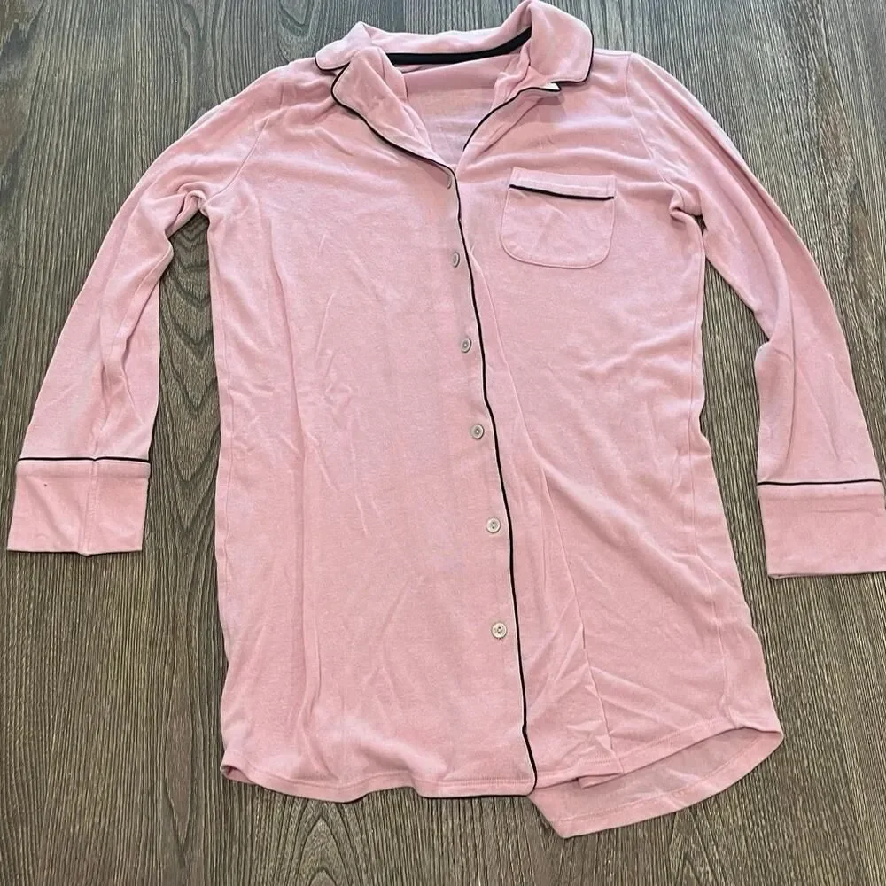 Victoria's Secret Pajama Top Button-Up Long Sleeve Chest Pocket Pink Size XS
